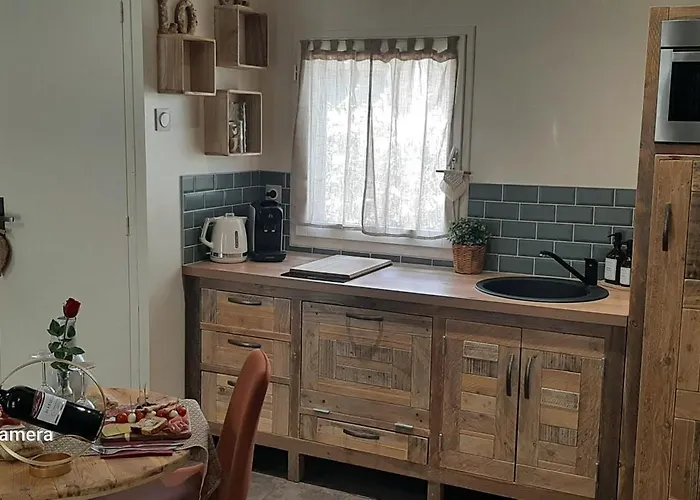 Aux Amoureux , Romantique Et Σπίτι διακοπών *