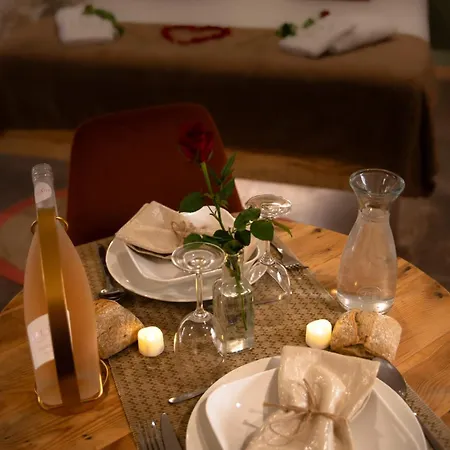 Aux Amoureux , Romantique Et Le Barcares